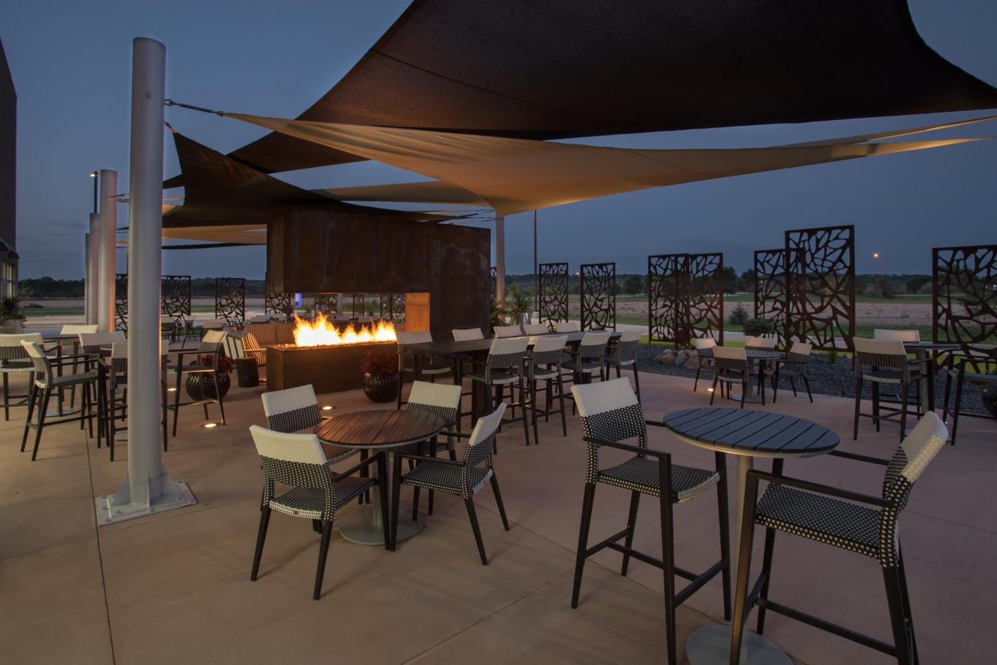 Holiday Inn Express & Suites Sioux City North - Event Center By Ihg Dakota Dunes Exterior foto